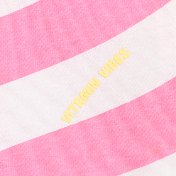 تيشيرت وردي مقلم بأكمام قصيرة للفتيات